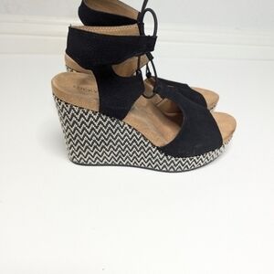 Lucky‎ Brand Yejida 3 Black & White Wedges